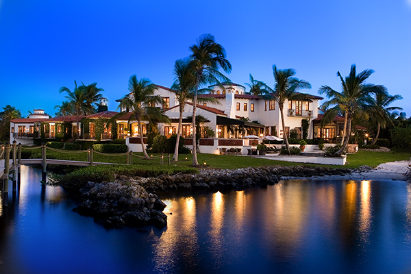 architect gives aesthetic design