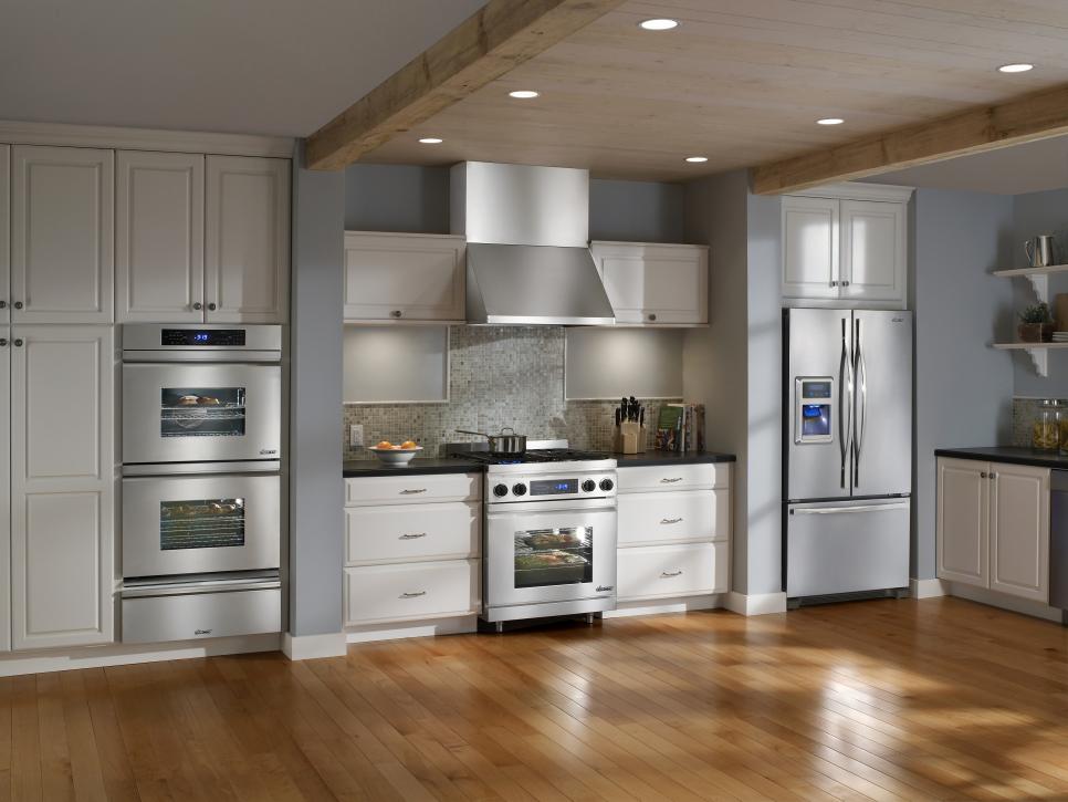 kitchen-appliances-along-wall